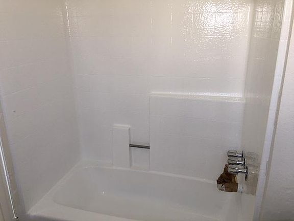 5th image of 2625 S Sepulveda Blvd APT 6