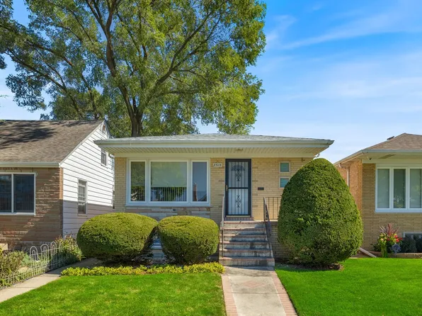 3513 N Ozanam Ave, Chicago, IL 60634