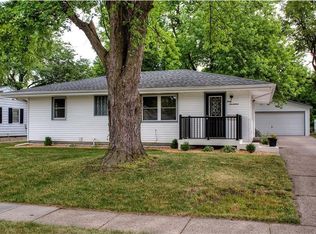 4017 65th St, Urbandale, IA 50322
