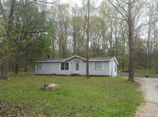 1380 Harvester Dr, Villa Ridge, MO 63089