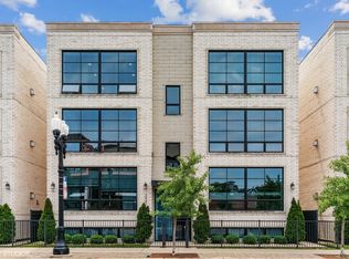 2447 W Irving Park Rd APT 3W, Chicago, IL 60618