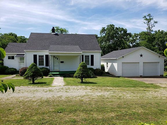 3rd image of 730 Wilson Cir