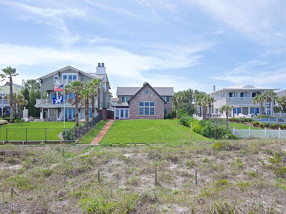 5th image of 1755 Beach Ave