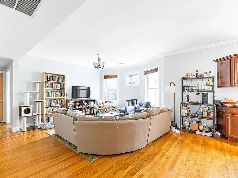 106 Chester St #3 — Photo 2