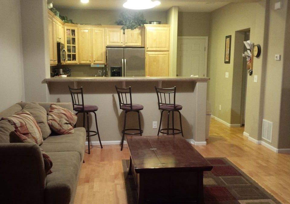 Living room/kitchen