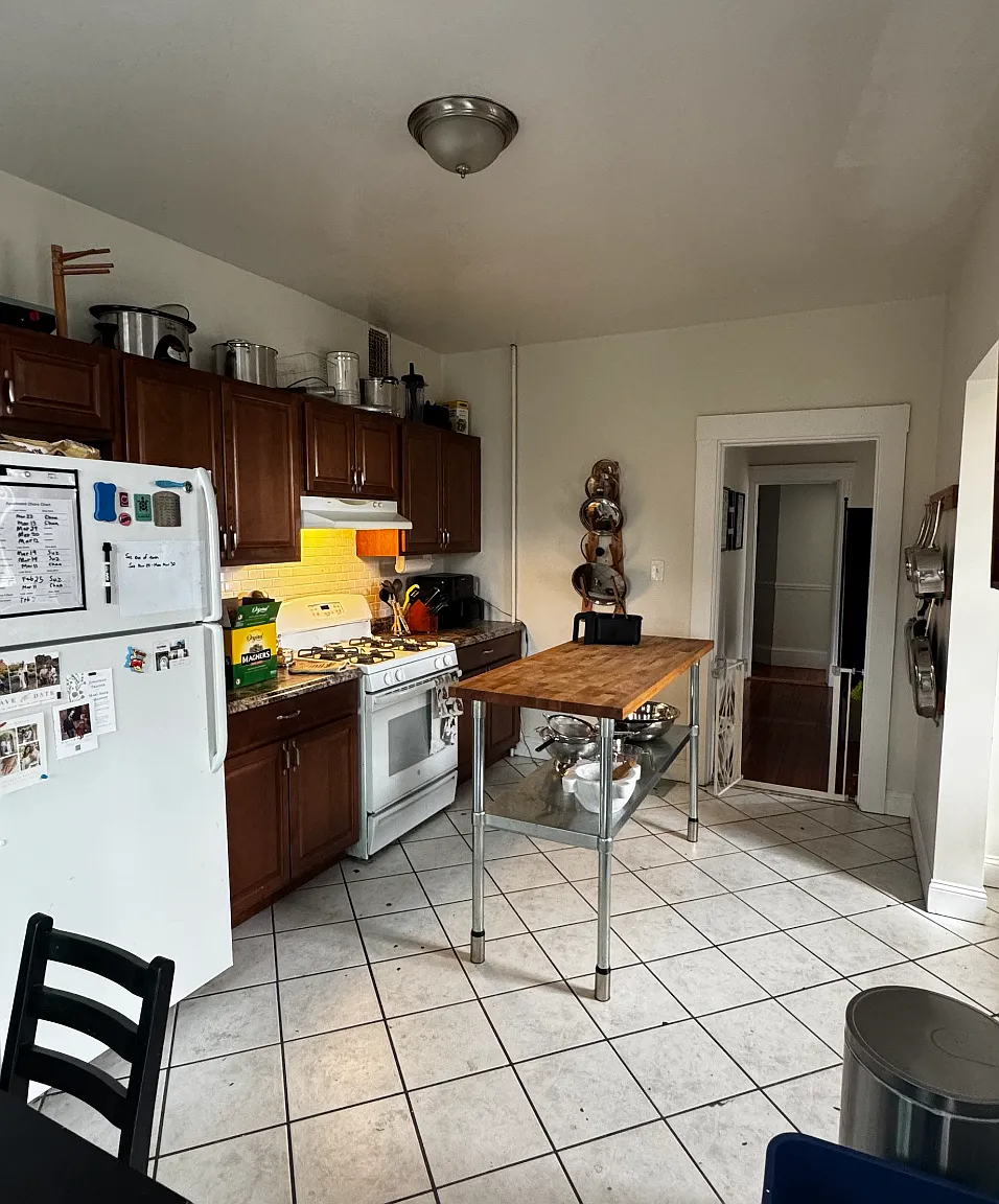 2 bed, 9999 sqft, $2,900 — Photo 2