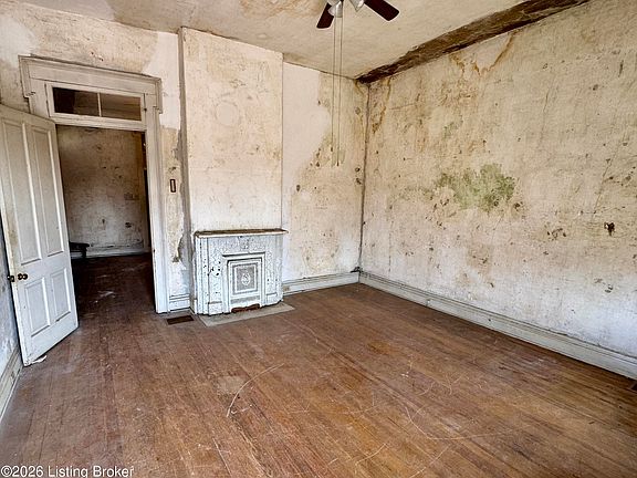 2nd image of 1041 Barret Ave