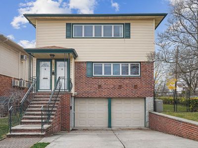 2904 203rd St, Bayside, NY, 11360