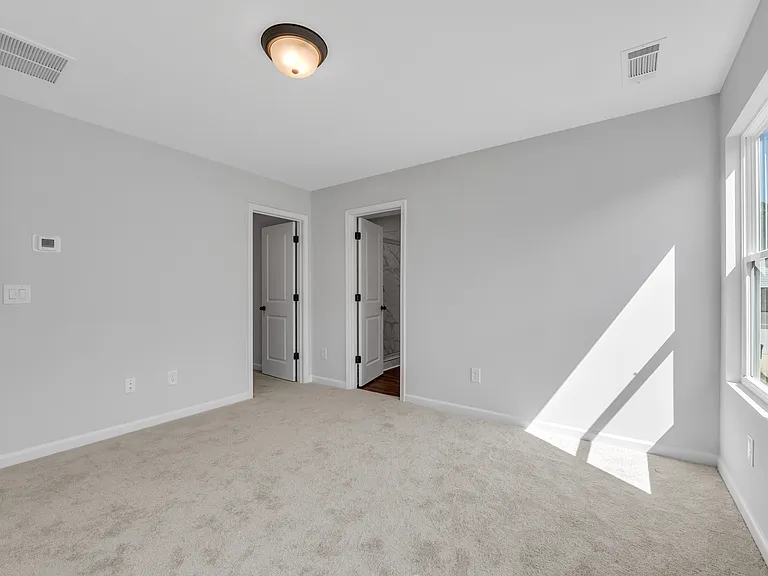 801 York Aly — Photo 24