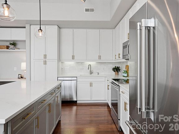 5th image of 4620 Piedmont Row Dr Unit 705
