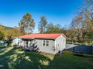 347 Rittertown Rd, Hampton, TN 37658