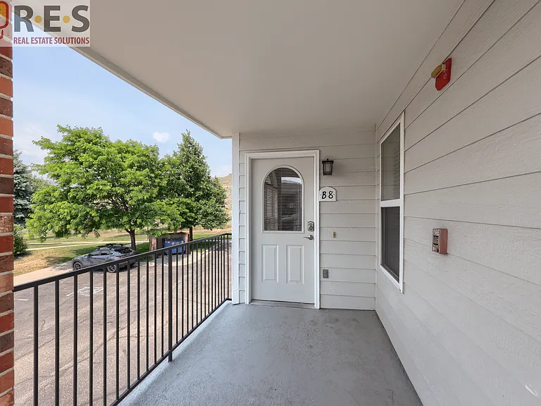 1631 S Deframe St #B8 — Photo 9