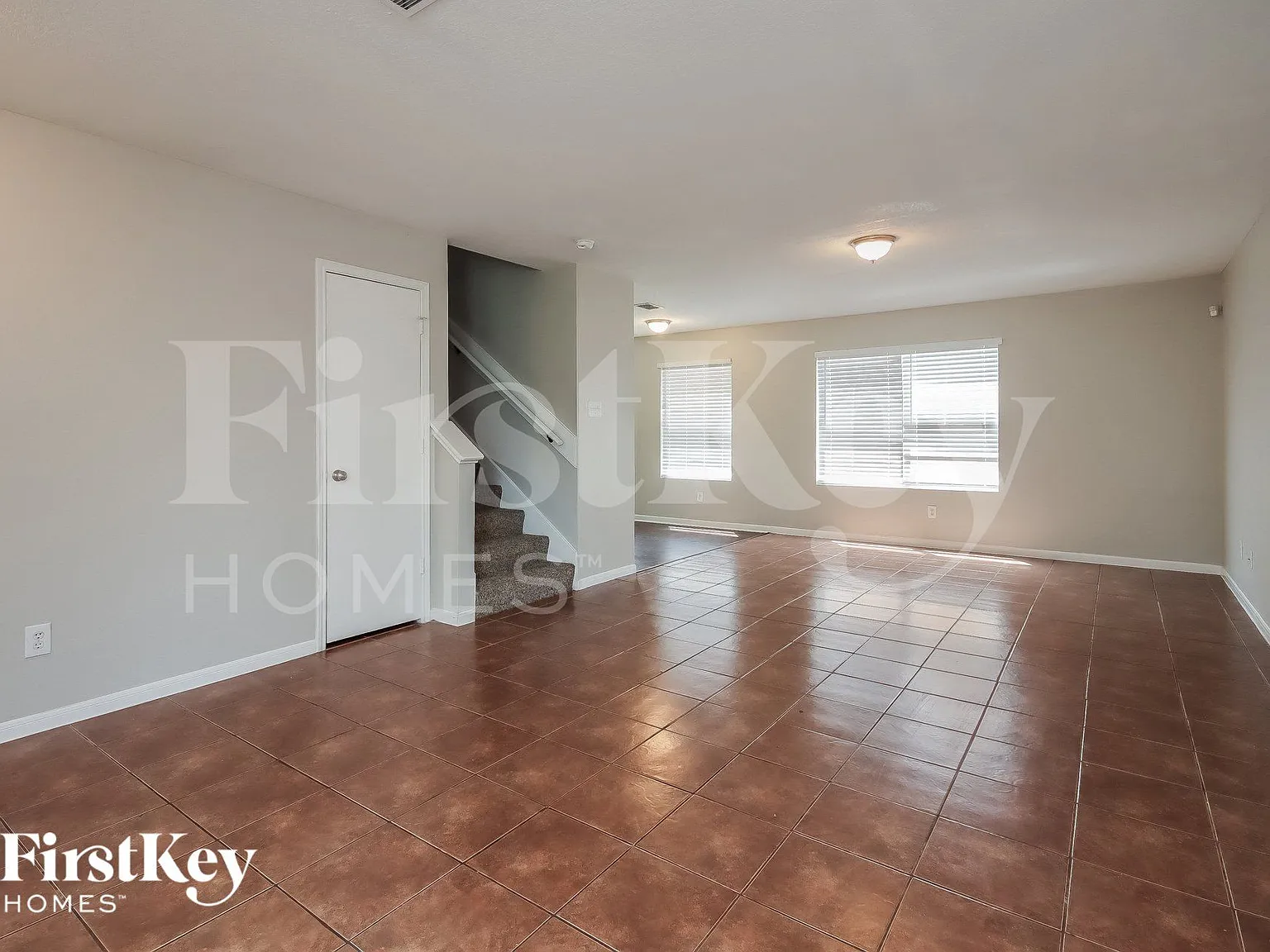 4 bed, 2.0 bath, 2018 sqft, $2,075 — Photo 2