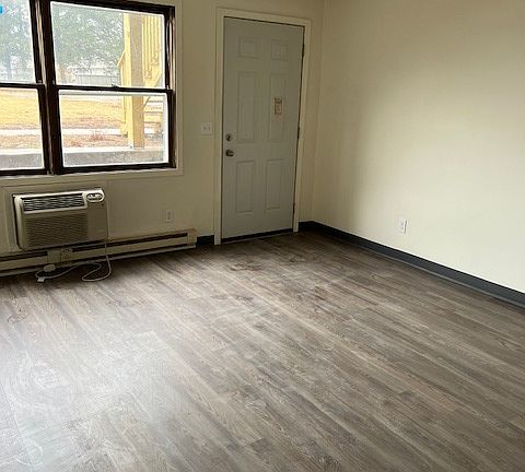2nd image of 1203 Dixon Ave #11345747