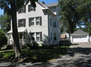 128 Meadow Rd, Longmeadow, MA 01106