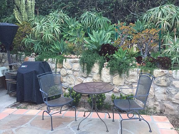 Private patio/barbeque/heater