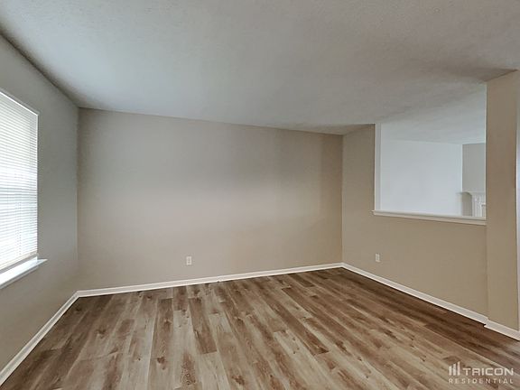 4th image of 6714 Waverhill Dr