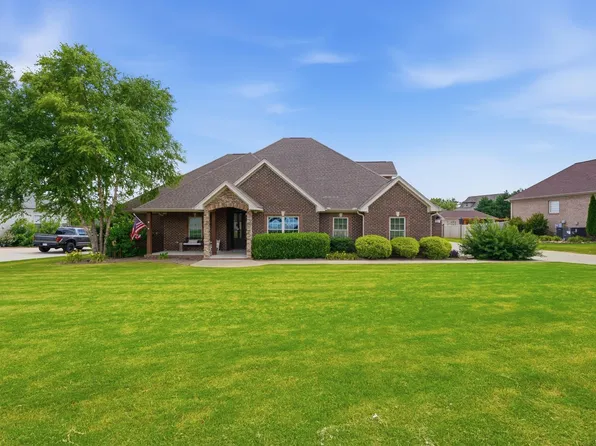 109 Inglewood Dr, Tuscumbia, AL 35674
