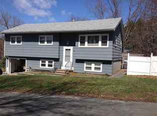 15 Oakcrest Cir, Methuen, MA 01844