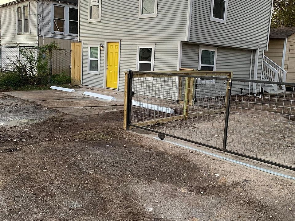 1st image of 4601 1/2 Hain St APT B