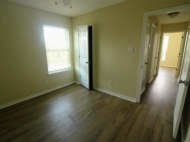 3901 Crosscut Loop — Photo 7