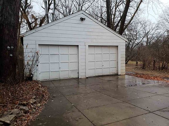 Two-stall garage