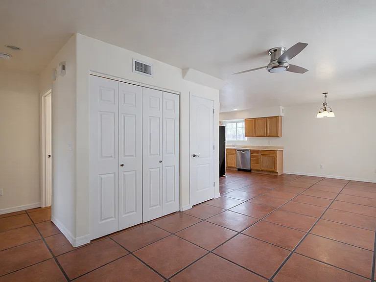 1718 N. 4th Ave. — Photo 3