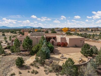 33 E Saddleback Mesa, Santa Fe, NM, 87508
