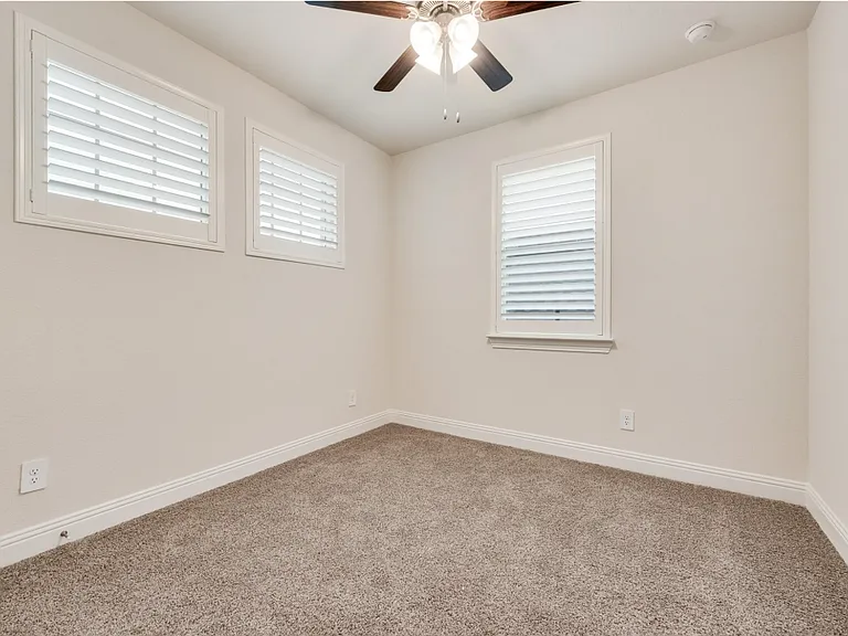 4526 Mona Lisa Ln — Photo 10