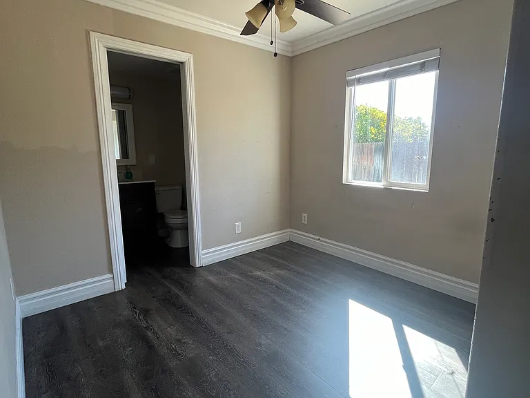 3726 Briscoe St — Photo 4