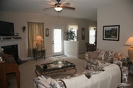 4th image of 618 Stone Ridge Road SW