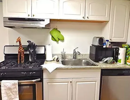 32 Irving St Photo 1