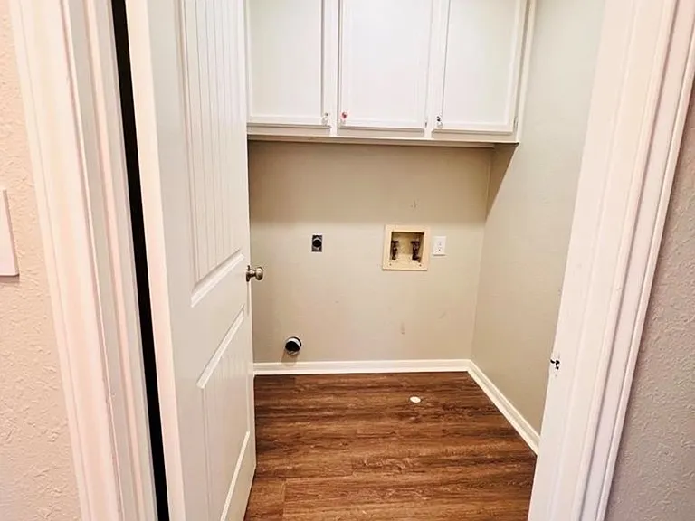 3202 Henderson St — Photo 8
