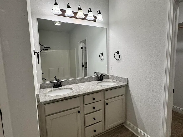 5723 Maggie Rose Cir — Photo 13