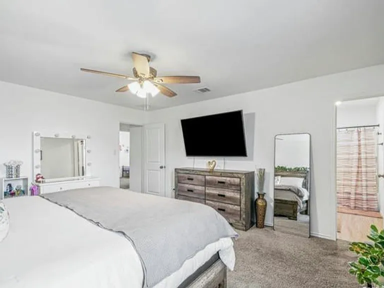 5322 Hornbeck Hts — Photo 7