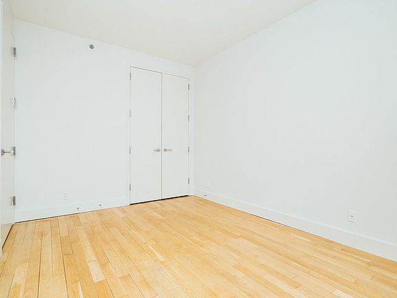 4th image of 114 Troutman St APT 403