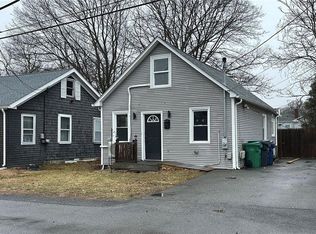 29 Gibbons Ave, Warwick, RI 02889