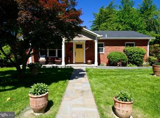 6313 11th Rd N, Arlington, VA 22205