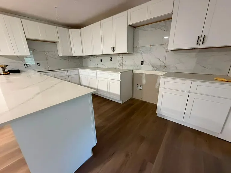 7735 Coburn Dr — Photo 2