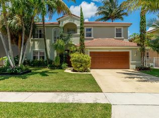 6243 Shadow Tree Ln, Lake Worth, FL 33463