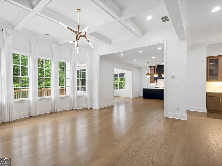 2045 Kent Ct — Photo 38