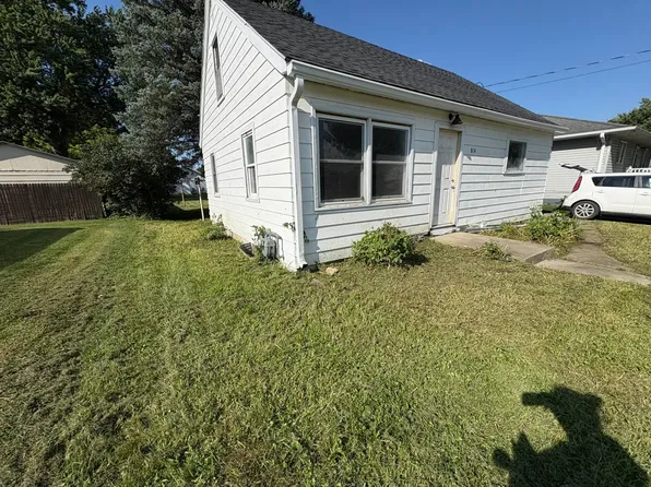 814 9th St SE, Mason City, IA 50401