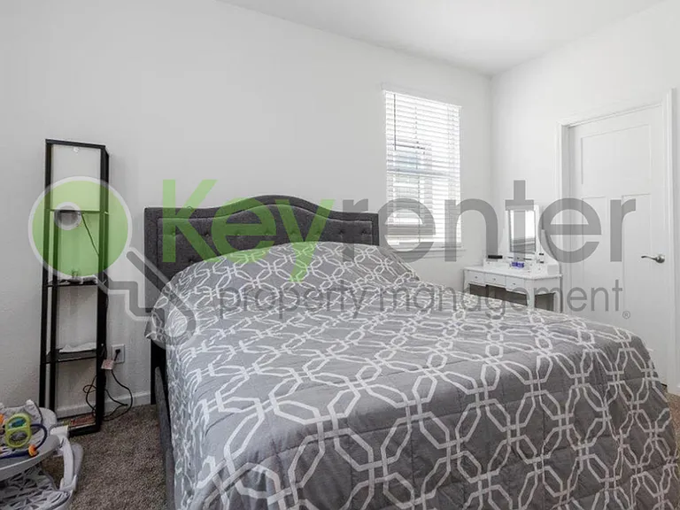 1057 Provence Village Dr — Photo 25