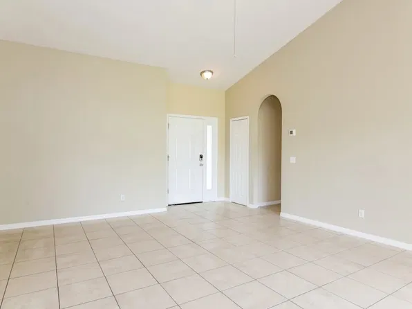 854 Berwick Dr, Davenport, FL 33897