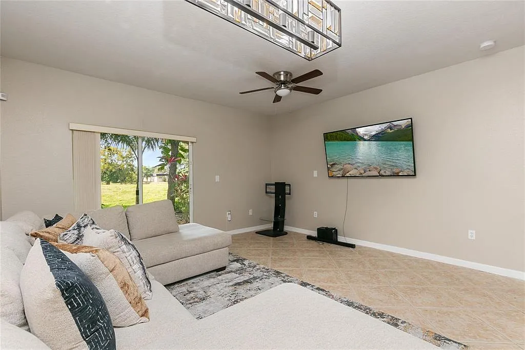3 bed, 1528 sqft, $2,800 — Photo 4