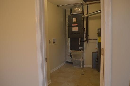 3rd image of 1711 Marlboro Ln
