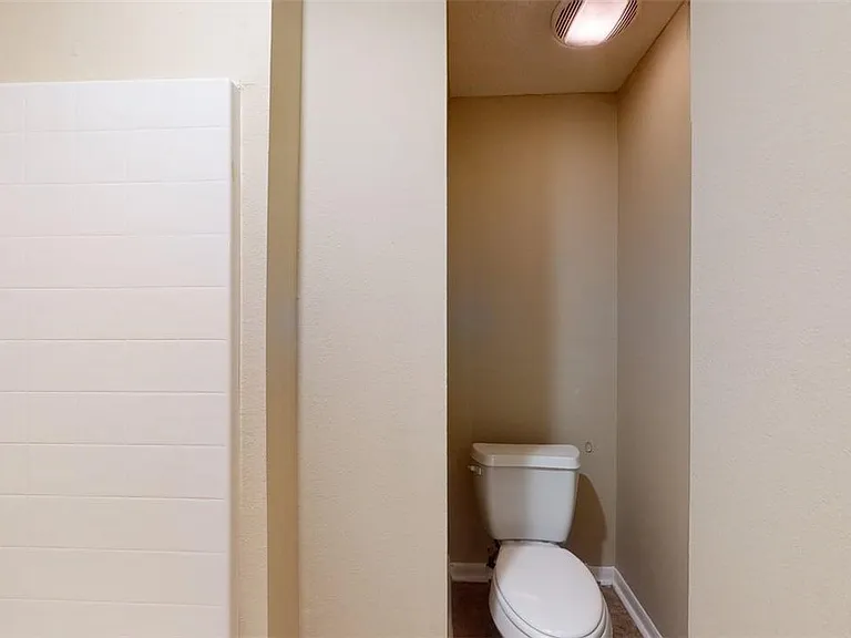 1724 Boardwalk Ct — Photo 19