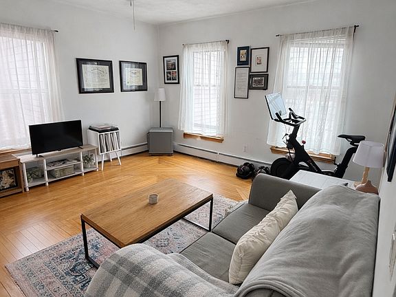 2nd image of 585 Somerville Ave #A