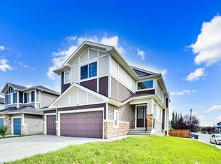 680 W Marina Dr, Chestermere, AB T1X0Y3