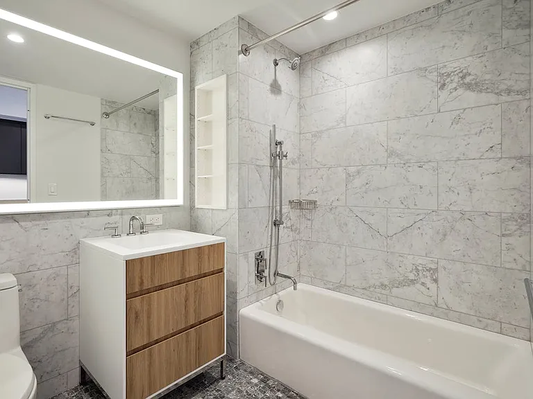 662 Pacific St #22K — Photo 10